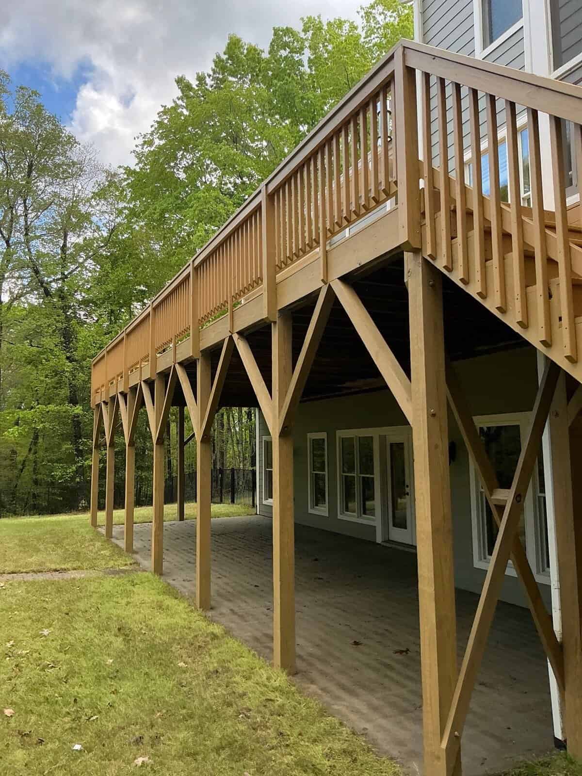 Deck & Fence Staining